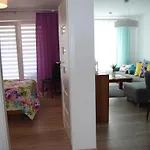 Spring & Summer Polanki Park Apartman