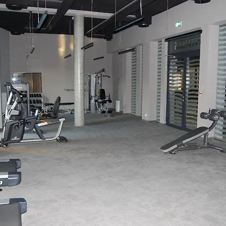 Spring & Summer Polanki Park 아파트 코워브제크